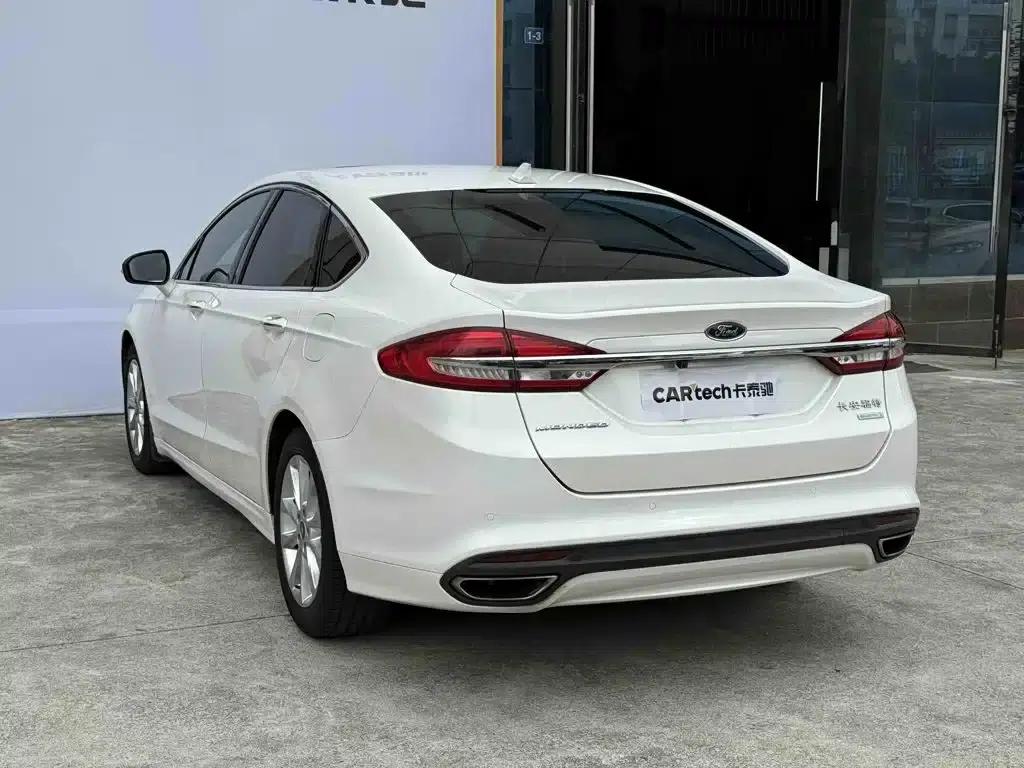 2017 Ford Mondeo EcoBoost 180 Fashion Edition — миниатюра 13