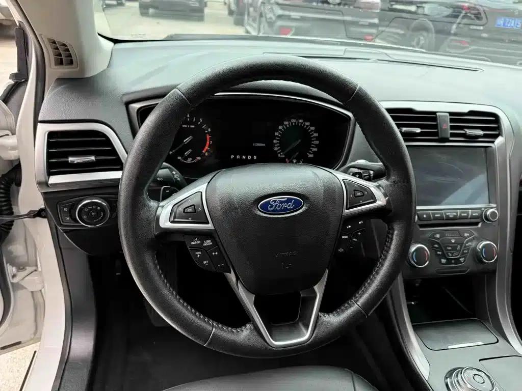 2017 Ford Mondeo EcoBoost 180 Fashion Edition — миниатюра 6