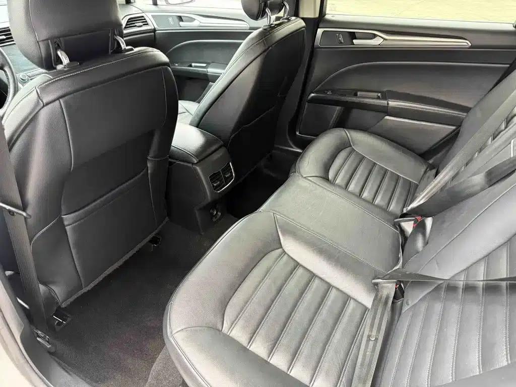 2017 Ford Mondeo EcoBoost 180 Fashion Edition — миниатюра 9