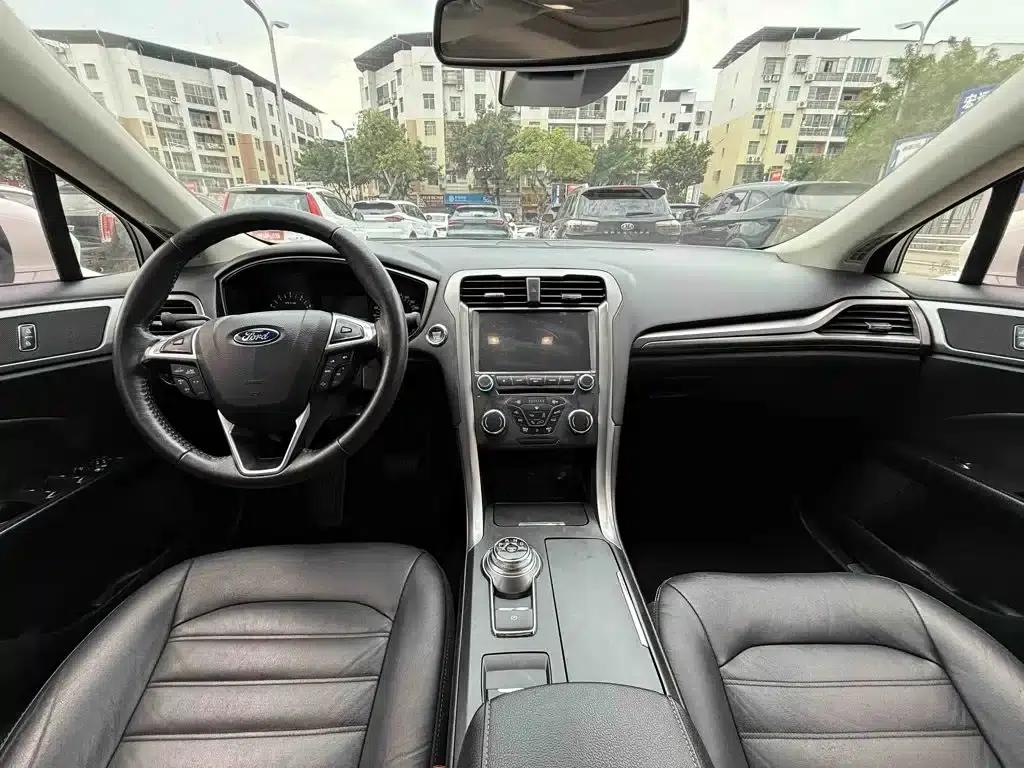 2017 Ford Mondeo EcoBoost 180 Fashion Edition — миниатюра 10