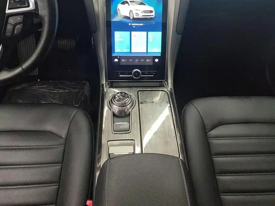 2020 Ford Mondeo EcoBoost 200 Fashion Edition — миниатюра 16