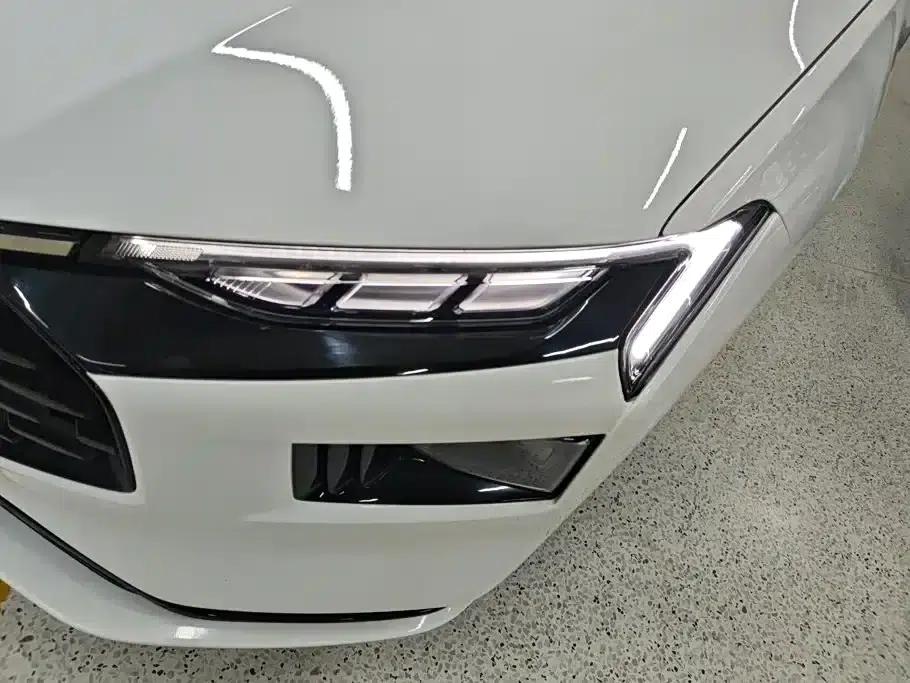 2023 Ford Mondeo EcoBoost 245 Luxury — миниатюра 5