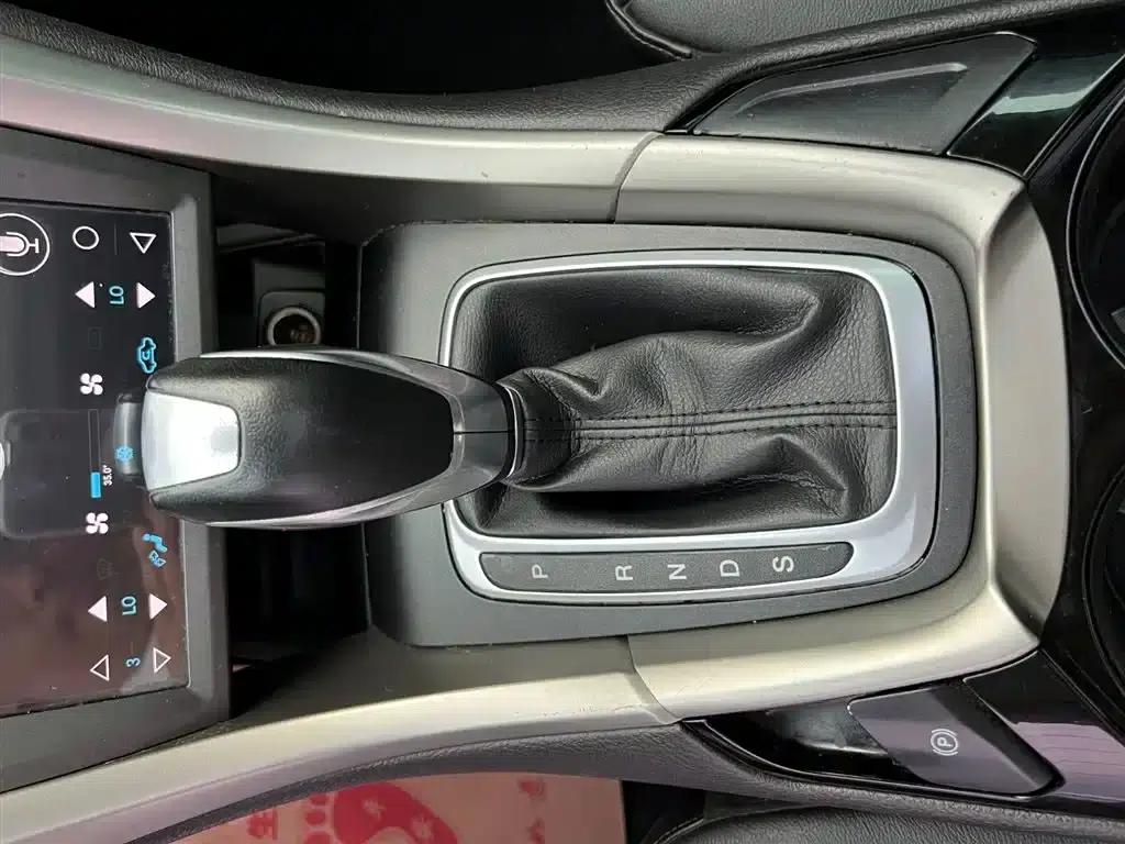 2013 Ford Mondeo 2.0L GTDi200 Fashion Edition — миниатюра 11