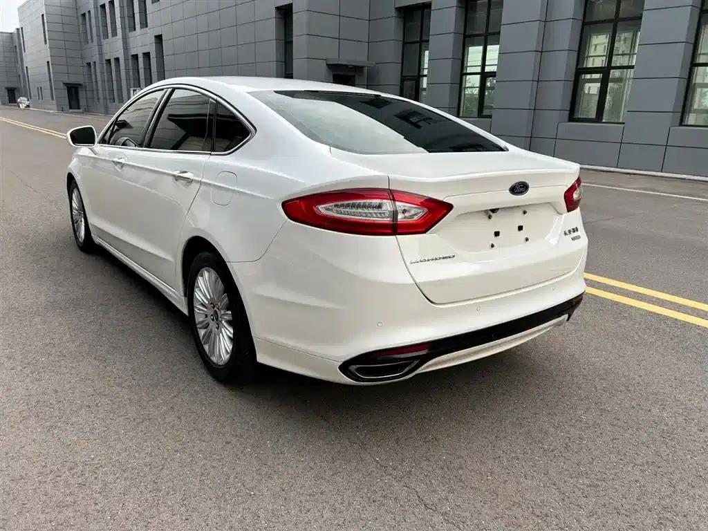 2013 Ford Mondeo 2.0L GTDi200 Fashion Edition — миниатюра 5