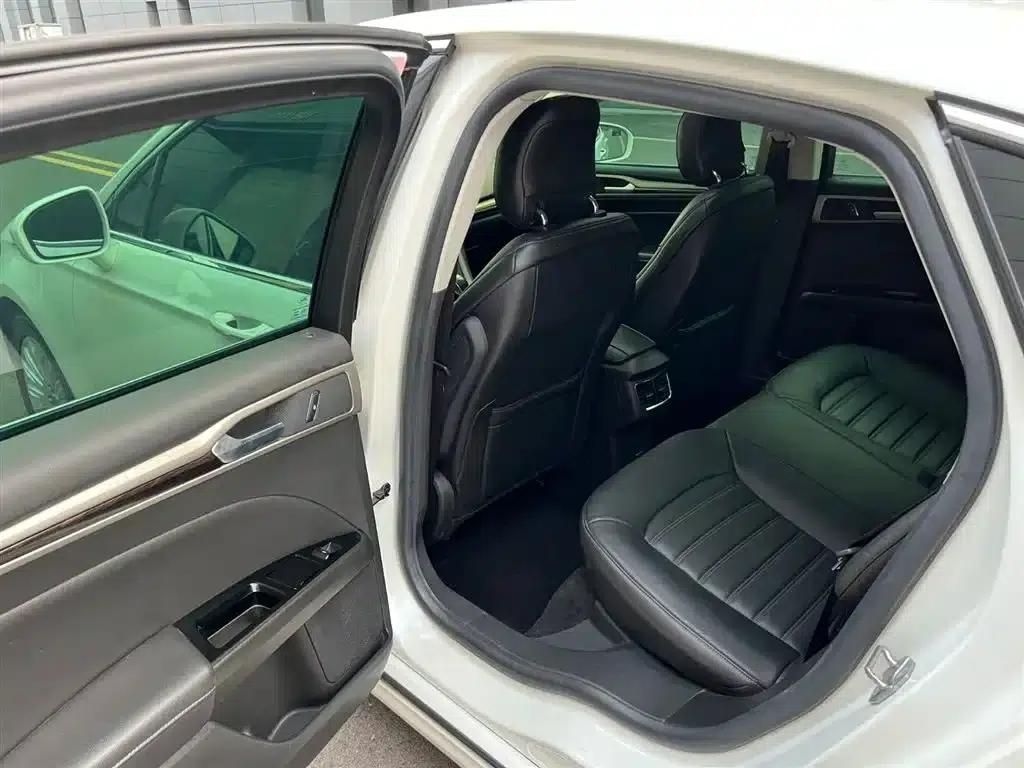 2013 Ford Mondeo 2.0L GTDi200 Fashion Edition — миниатюра 7