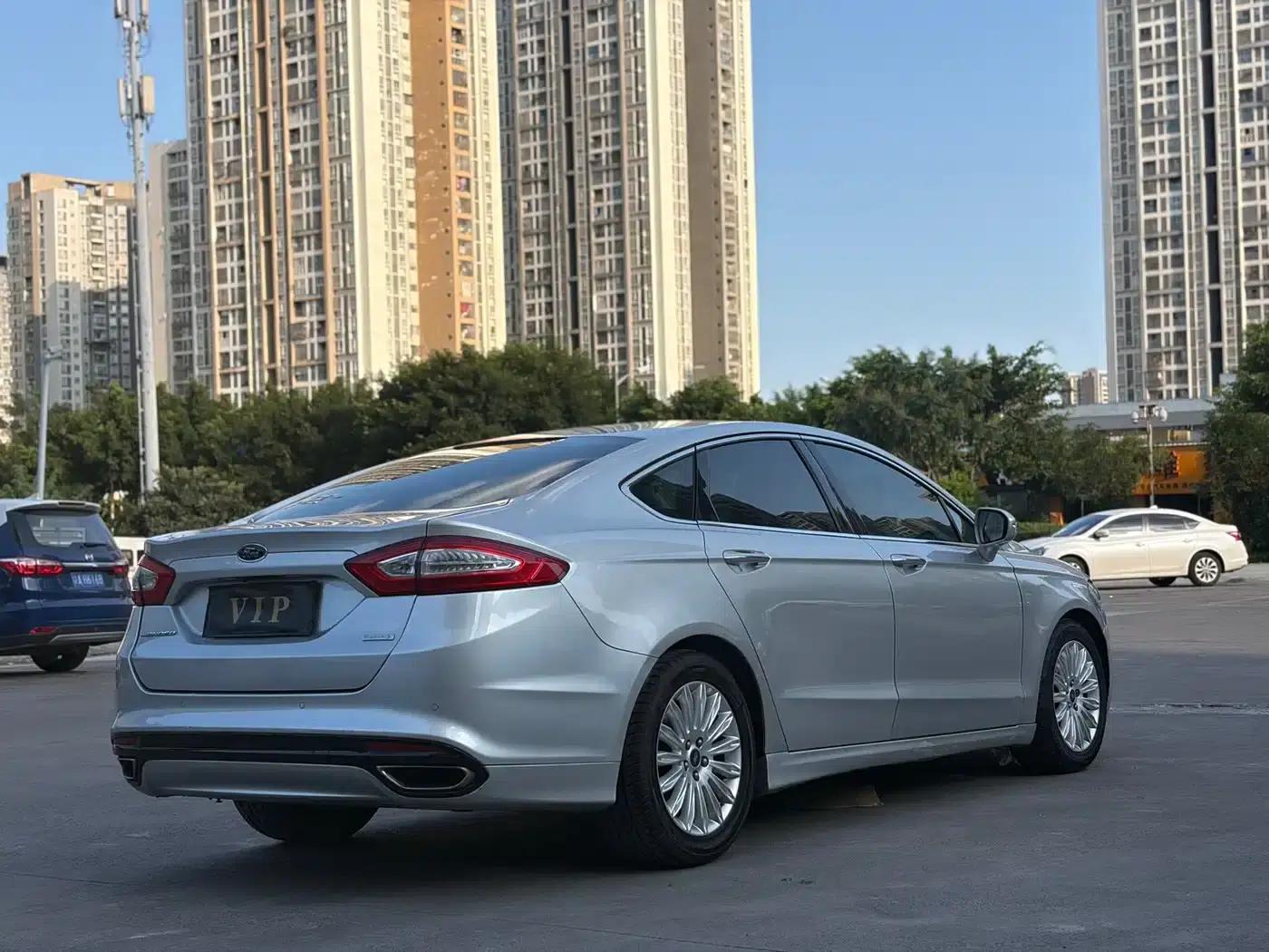 2013 Ford Mondeo 2.0L GTDi200 Fashion Edition — миниатюра 13
