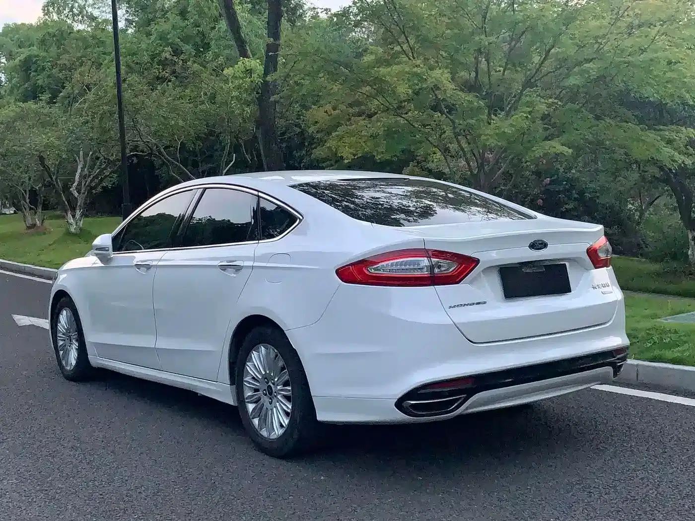 2013 Ford Mondeo 2.0L GTDi200 Luxury — миниатюра 6