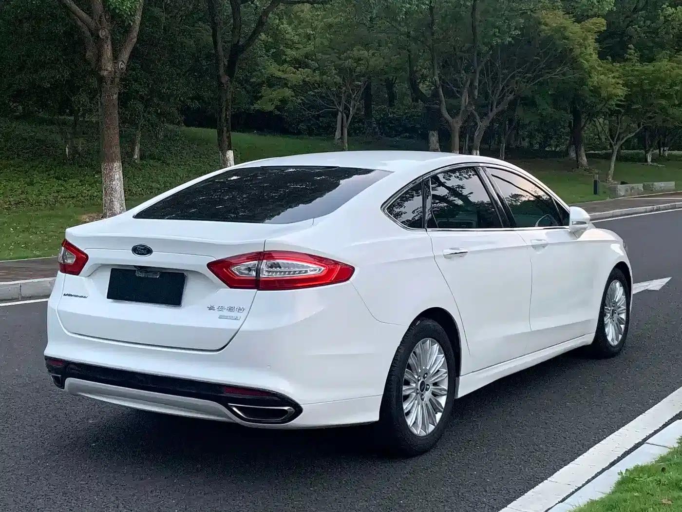 2013 Ford Mondeo 2.0L GTDi200 Luxury — миниатюра 7