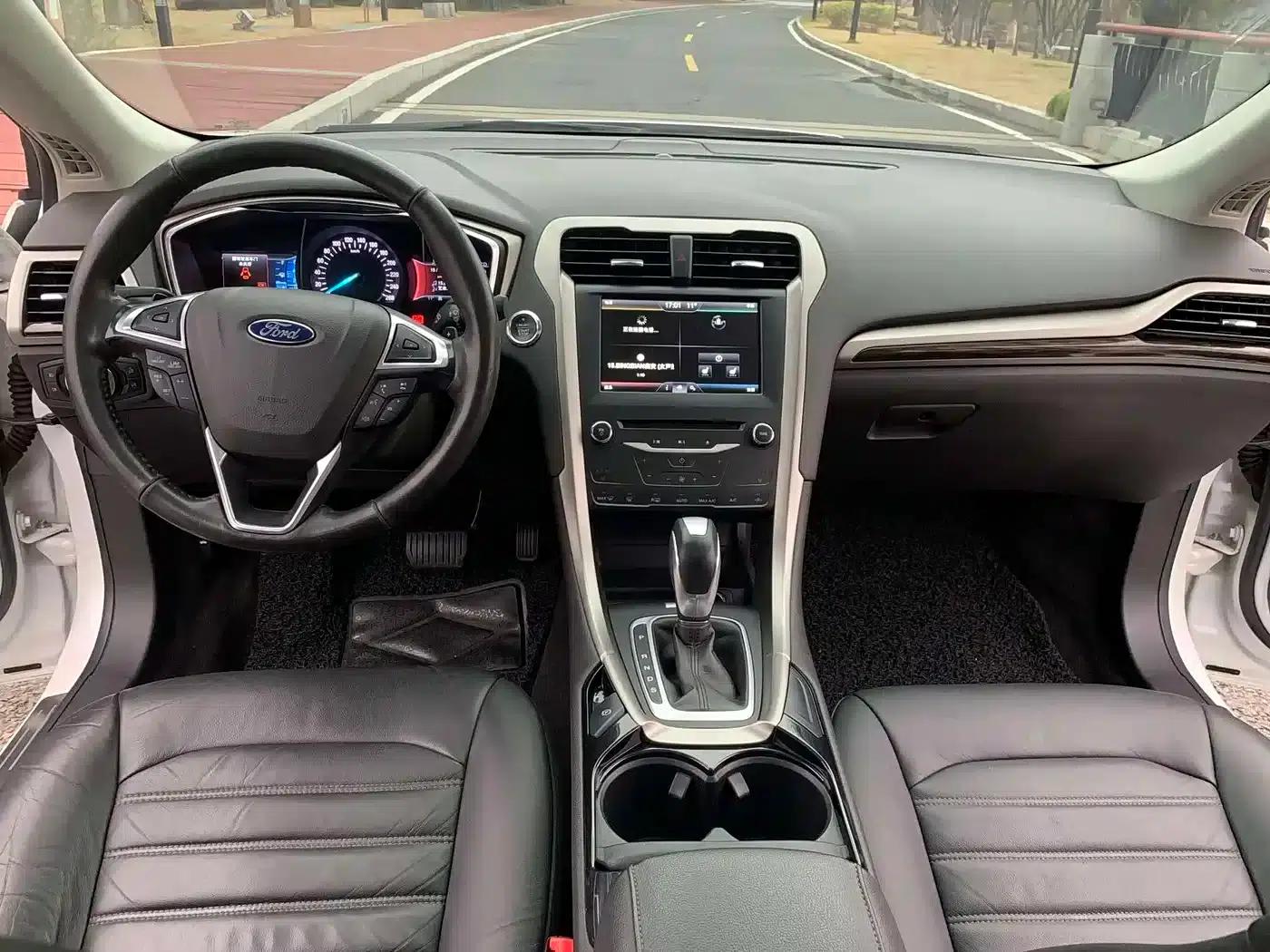 2013 Ford Mondeo 2.0L GTDi200 Luxury — миниатюра 8