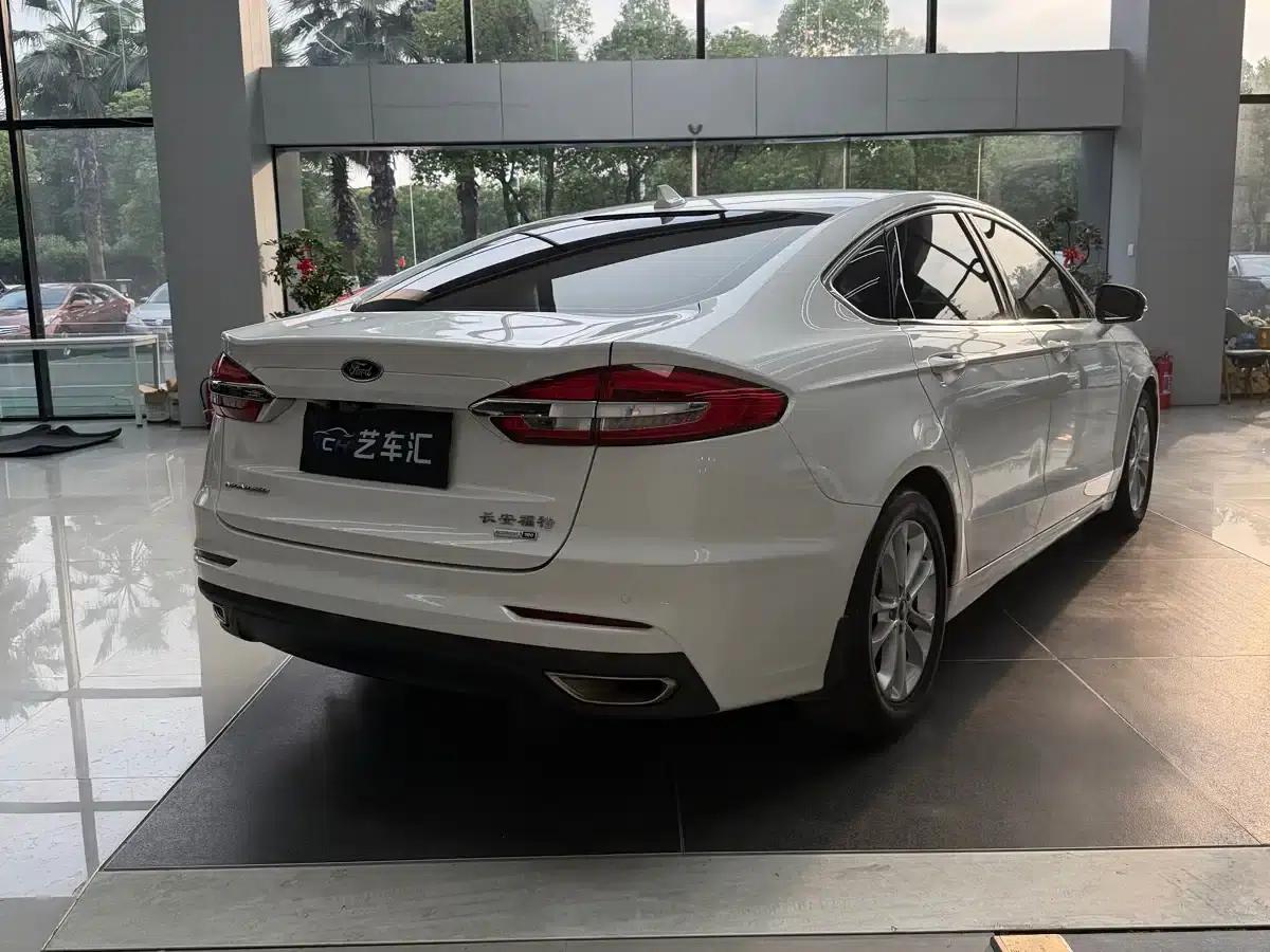 2020 Ford Mondeo EcoBoost 180 Fashion Edition — миниатюра 5