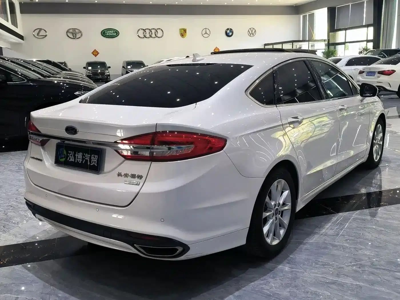 2017 Ford Mondeo EcoBoost 200 Fashion Edition — миниатюра 9