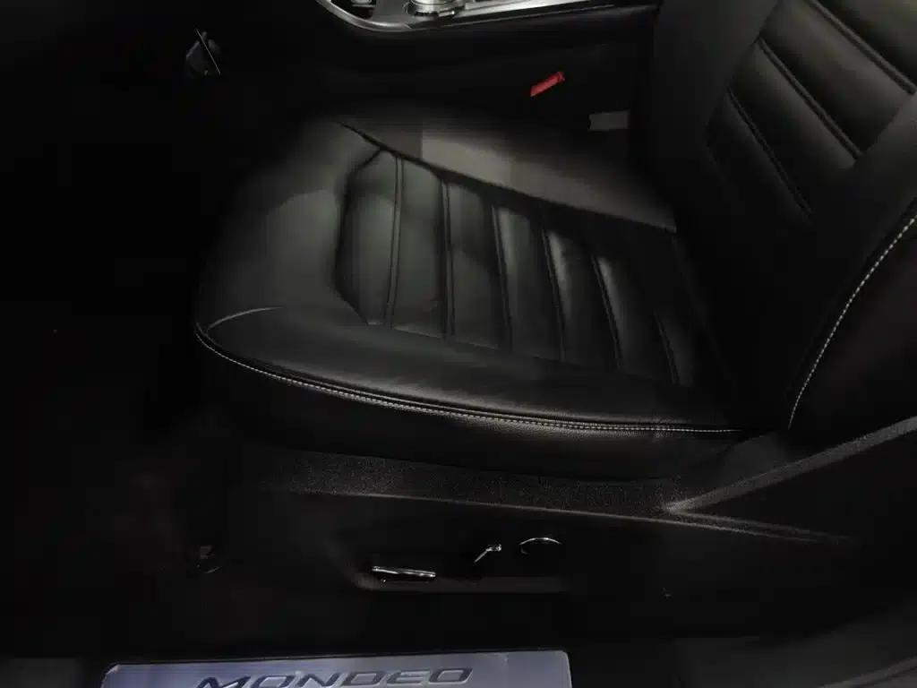2017 Ford Mondeo EcoBoost 180 Fashion Edition — миниатюра 20