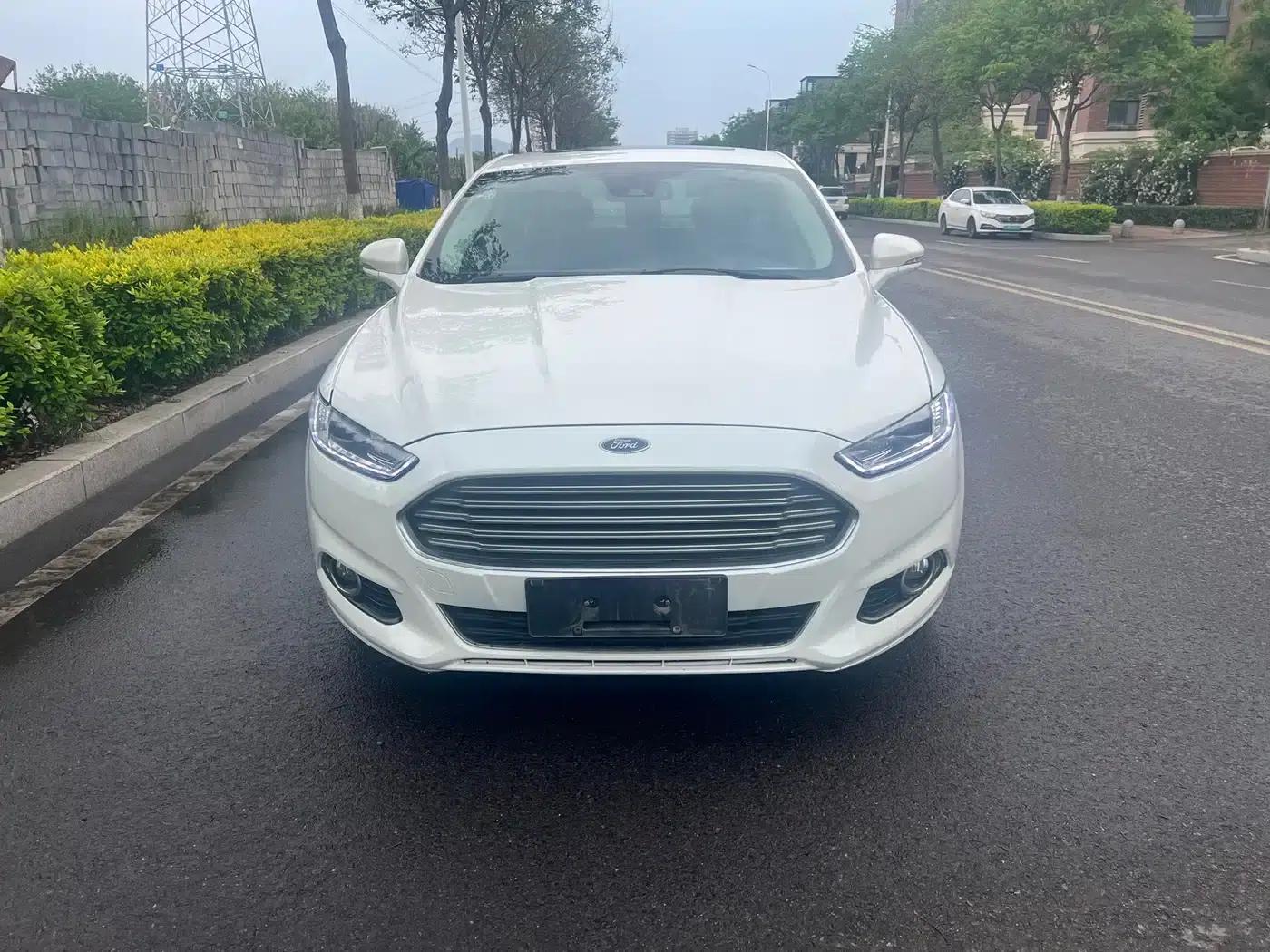 2013 Ford Mondeo 2.0L GTDi200 Fashion Edition — миниатюра 2