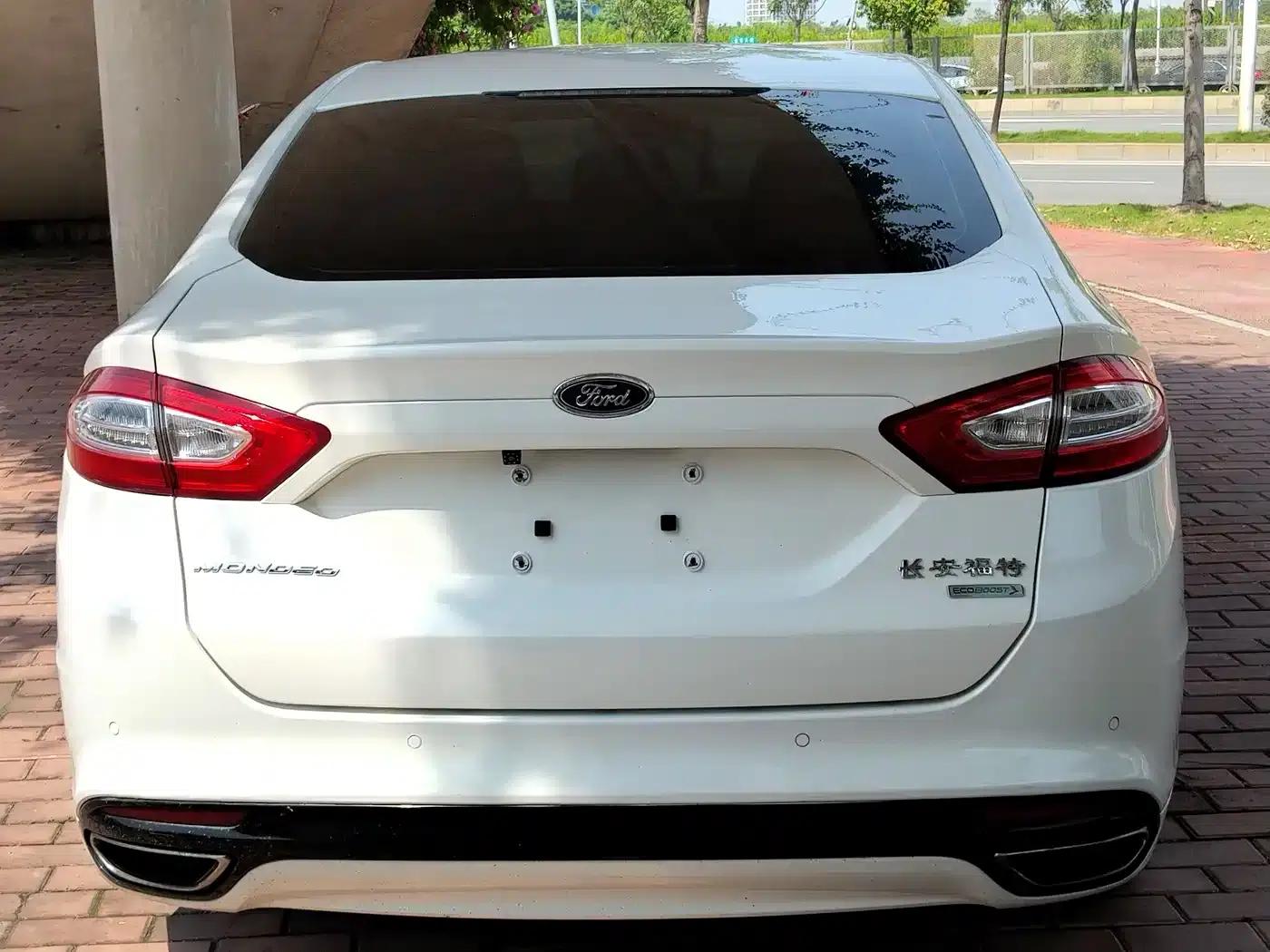 2013 Ford Mondeo 2.0L GTDi200 Fashion Edition — миниатюра 5