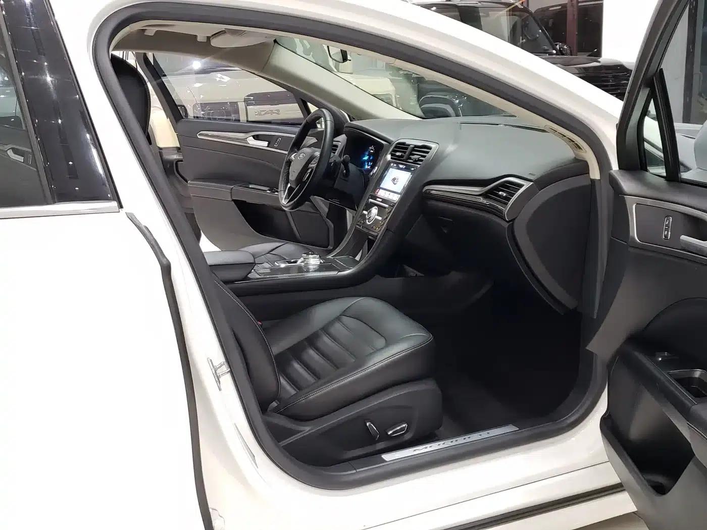 2018 Ford Mondeo EcoBoost 180 Fashion Edition — миниатюра 5