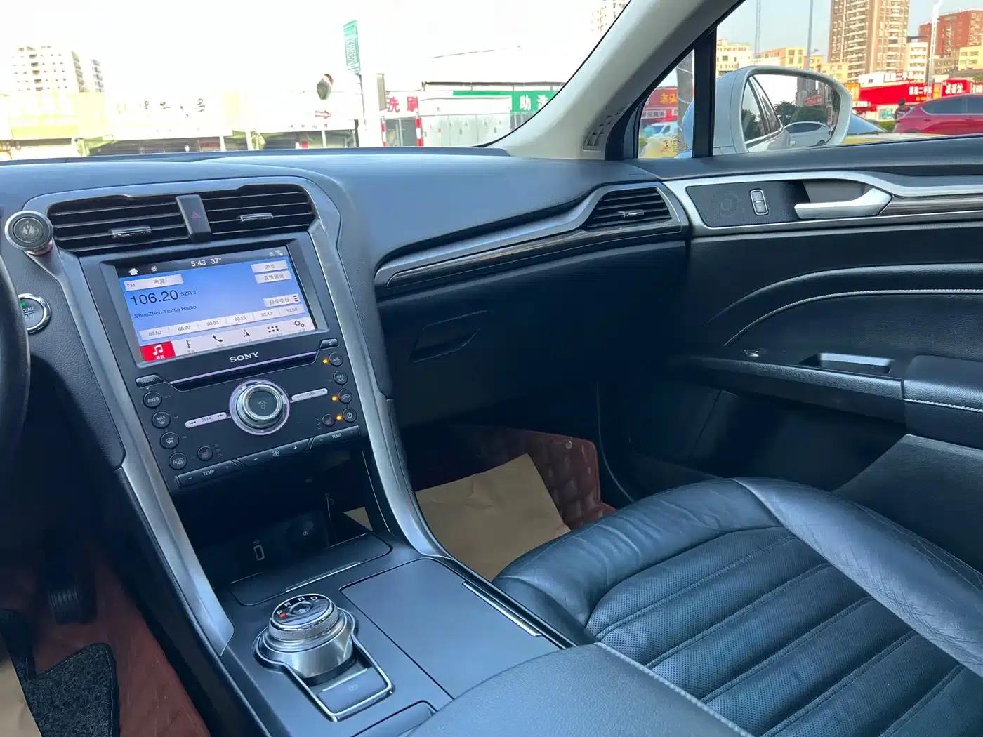 2017 Ford Mondeo EcoBoost 180 Supreme Edition — миниатюра 16