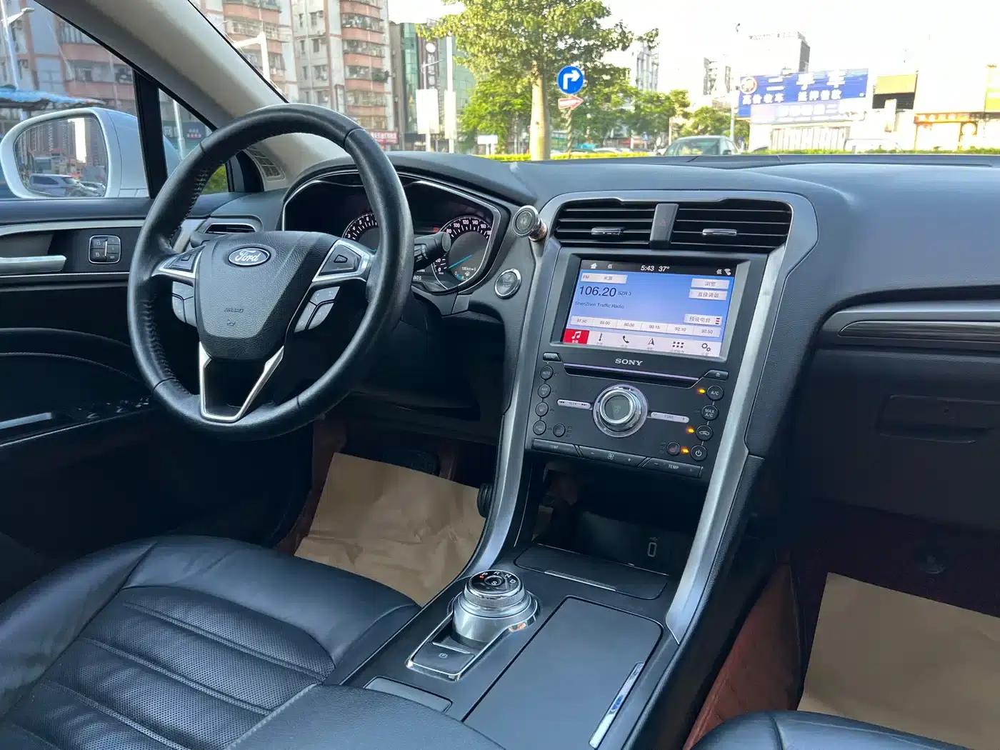 2017 Ford Mondeo EcoBoost 180 Supreme Edition — миниатюра 17