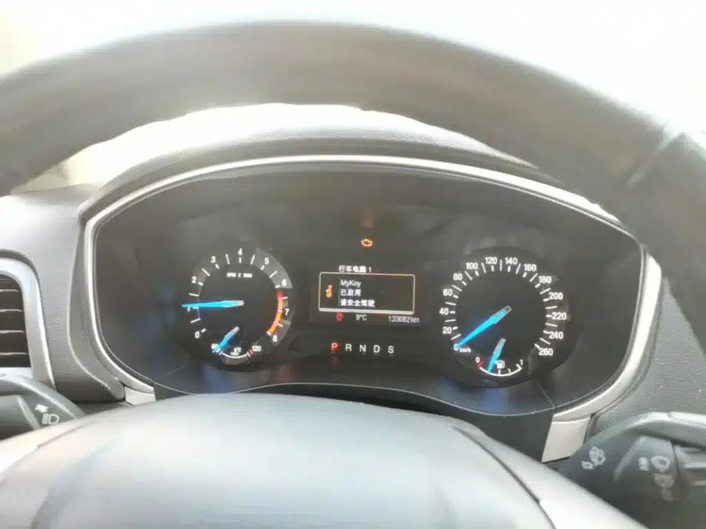 2013 Ford Mondeo 1.5L GTDi180 Fashion Edition — миниатюра 12