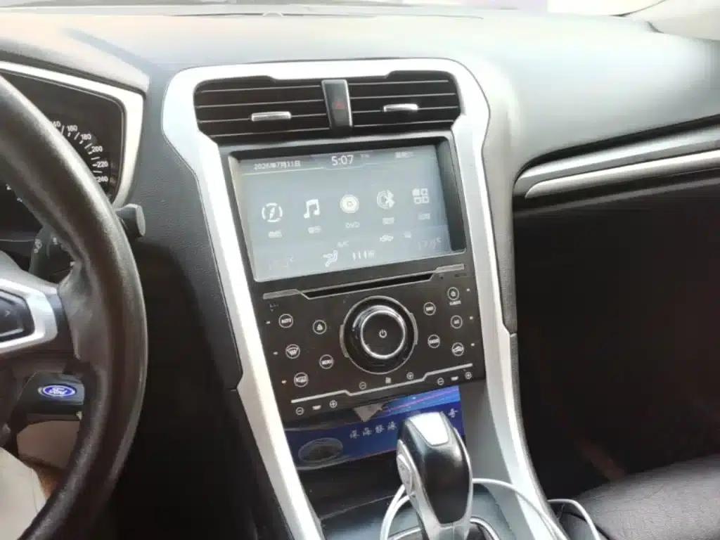 2013 Ford Mondeo 1.5L GTDi180 Fashion Edition — миниатюра 13