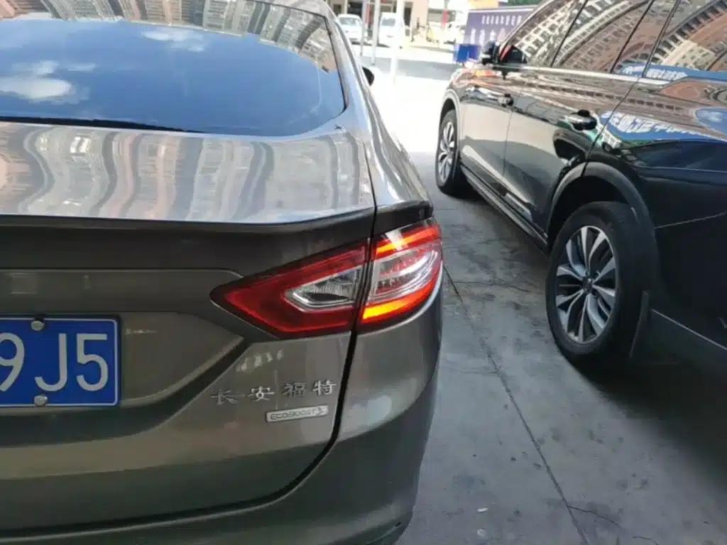 2013 Ford Mondeo 1.5L GTDi180 Fashion Edition — миниатюра 8