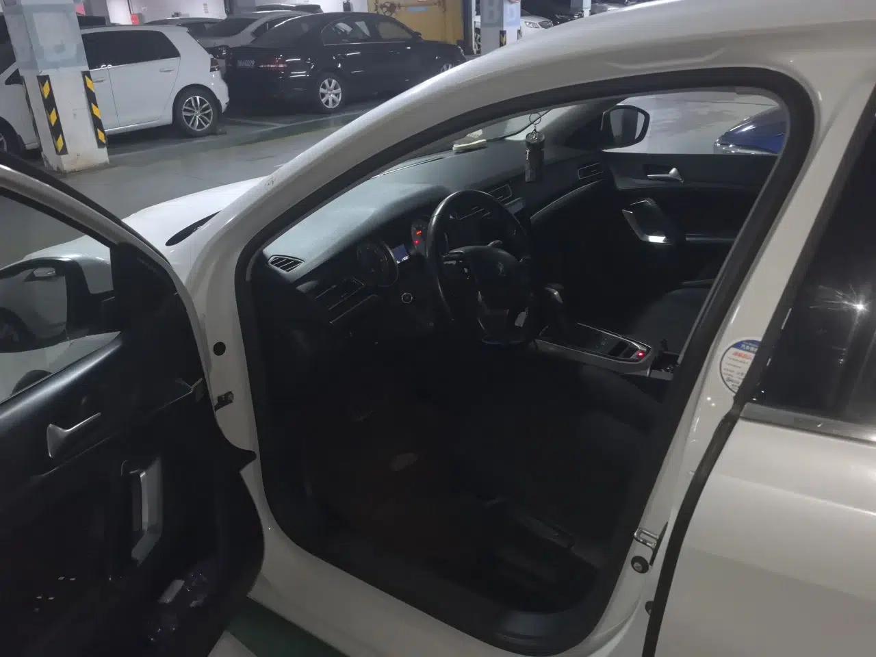 Peugeot 408 2018 1.8L Automatic Luxury Edition — миниатюра 16