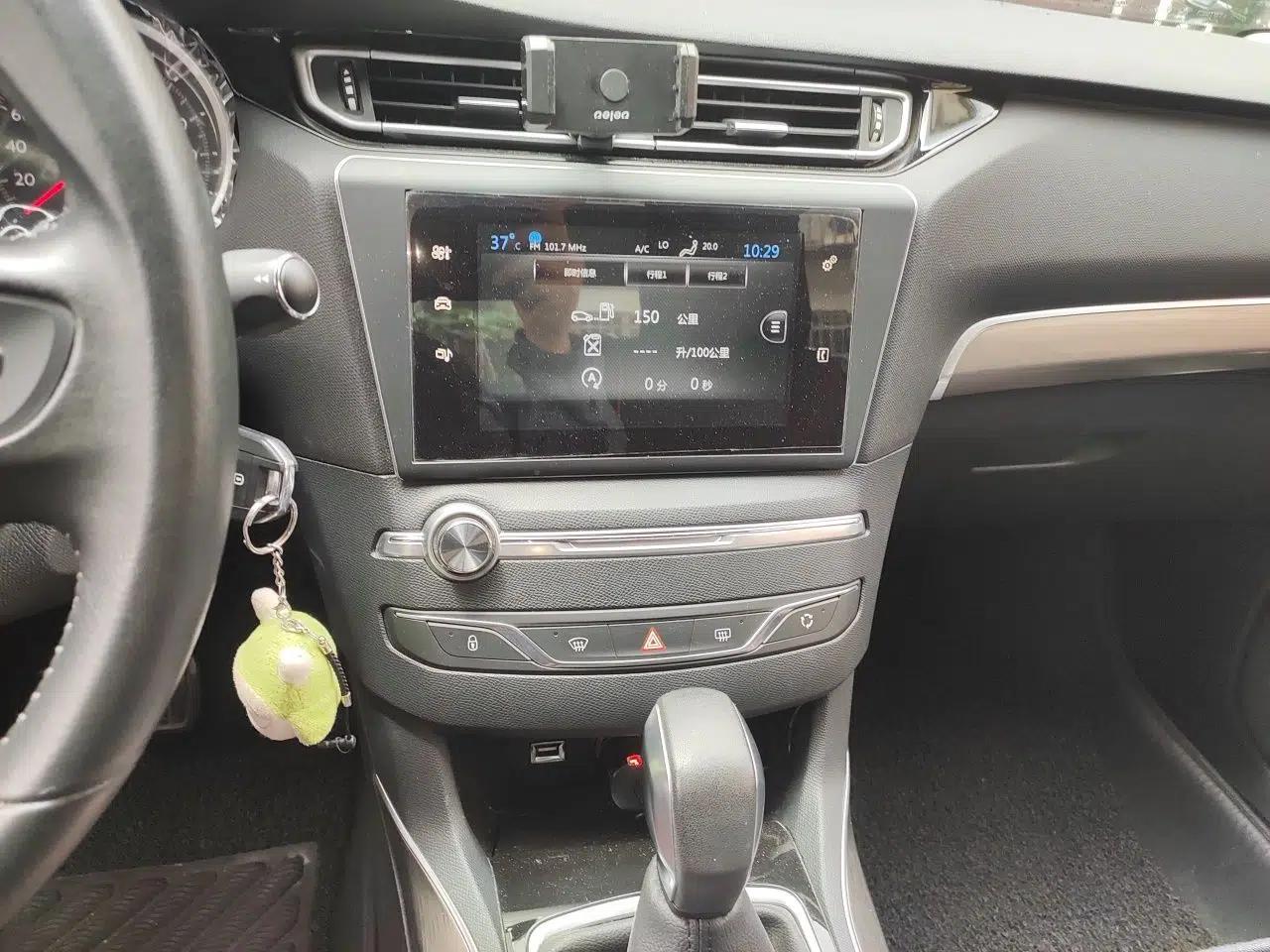 Peugeot 408 2016 1.6T Automatic Luxury Edition — миниатюра 13