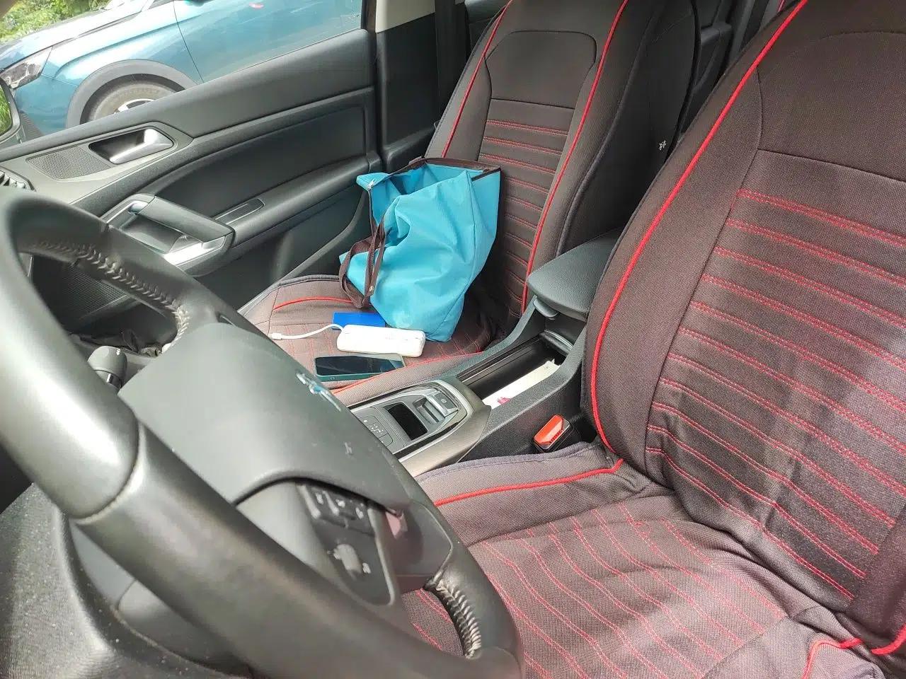 Peugeot 408 2016 1.6T Automatic Luxury Edition — миниатюра 15