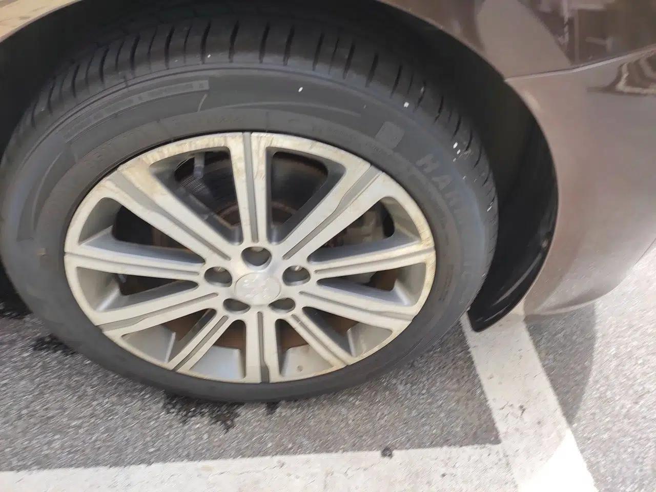 Peugeot 408 2016 1.6T Automatic Luxury Edition — миниатюра 8