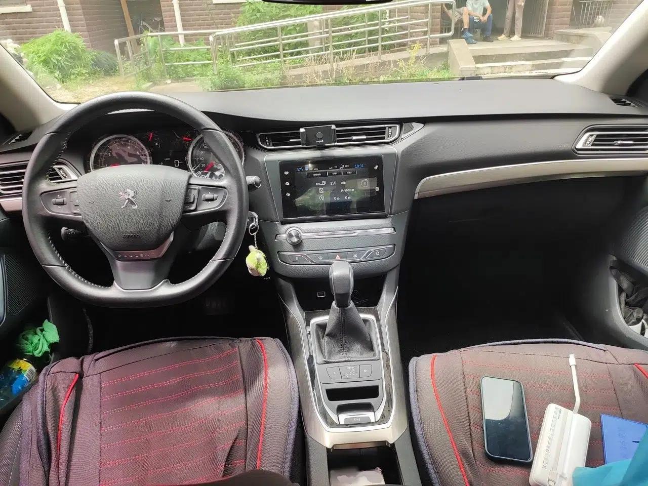 Peugeot 408 2016 1.6T Automatic Luxury Edition — миниатюра 9