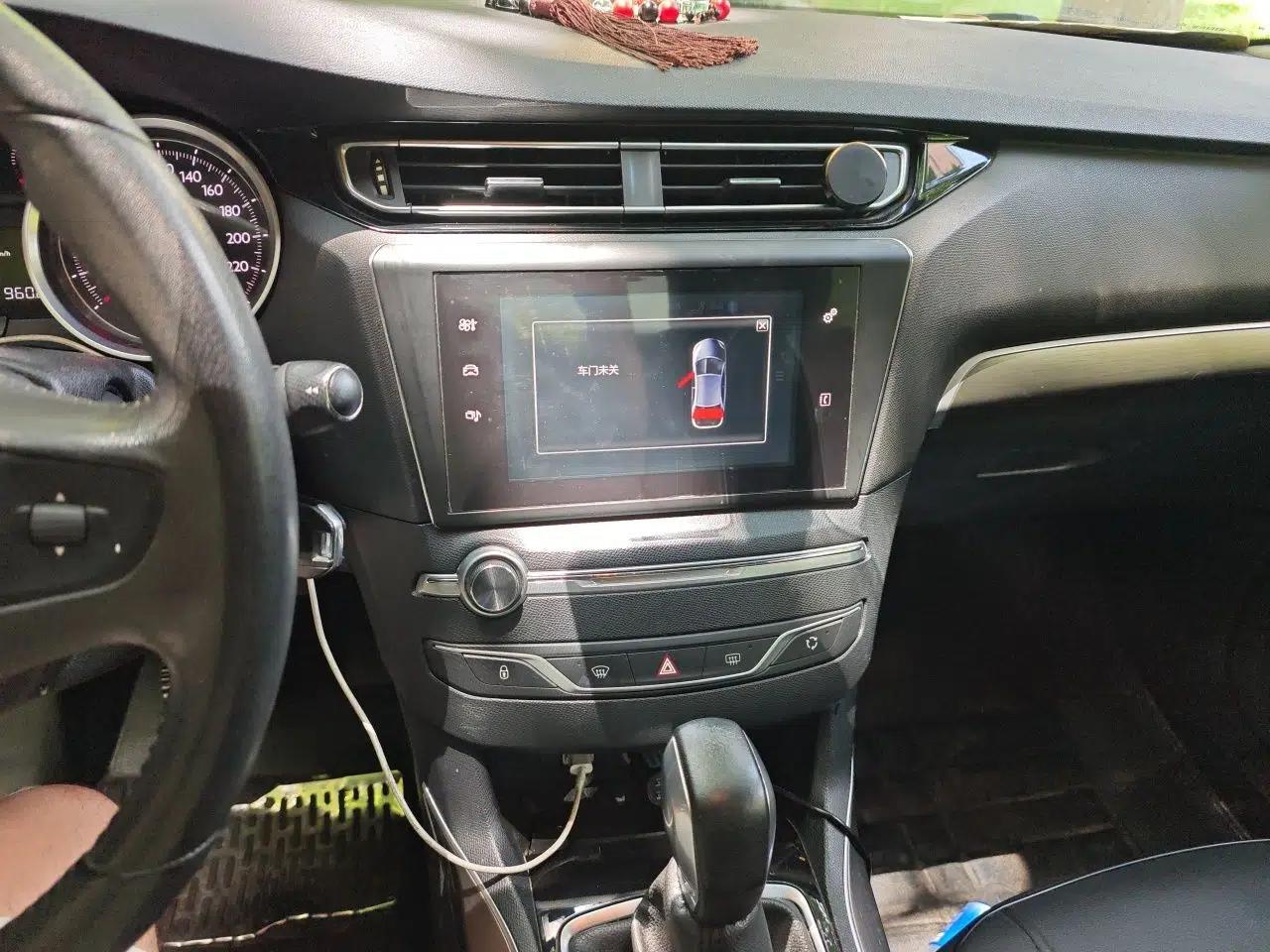 Peugeot 408 2014 1.8L Automatic Luxury Edition — миниатюра 13