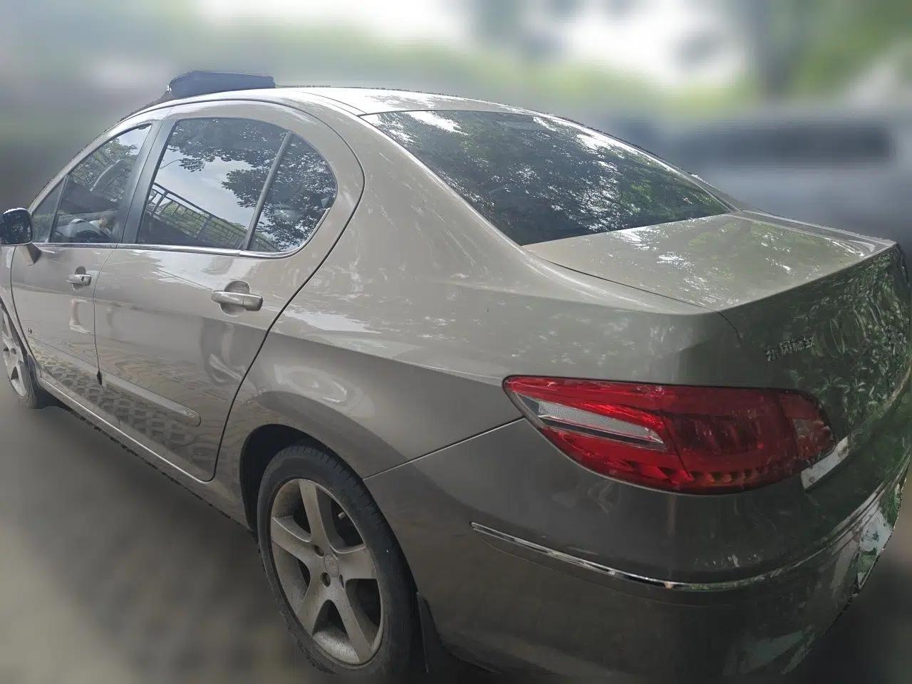 Peugeot 408 2013 2.0L Automatic Comfort Edition — миниатюра 4