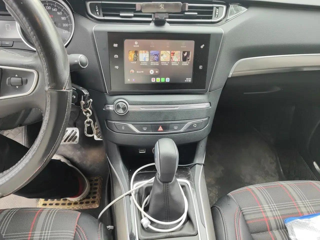 Peugeot 408 2016 1.6T Automatic Luxury Edition — миниатюра 13