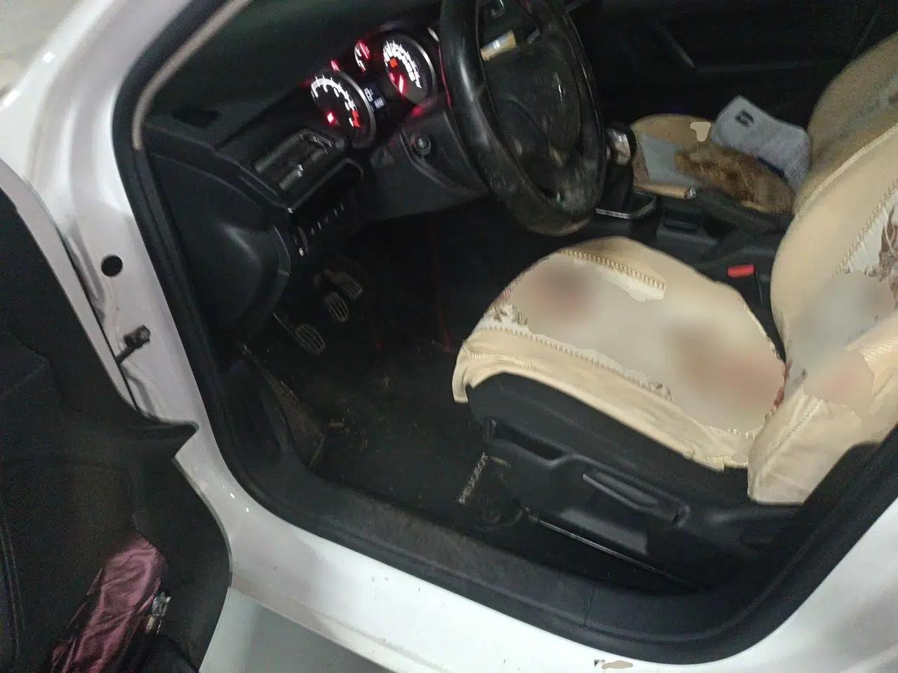 Peugeot 408 2014 1.8L Manual Leading Edition — миниатюра 16