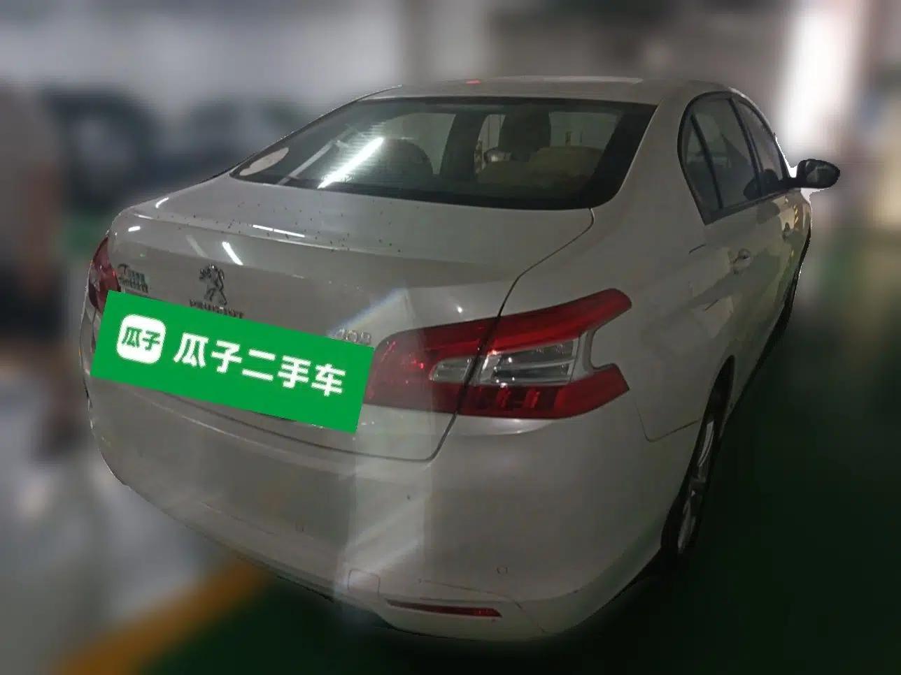 Peugeot 408 2014 1.8L Manual Leading Edition — миниатюра 6