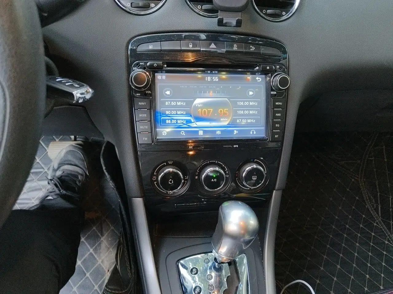Peugeot 408 2013 2.0L Automatic Comfort Edition — миниатюра 13
