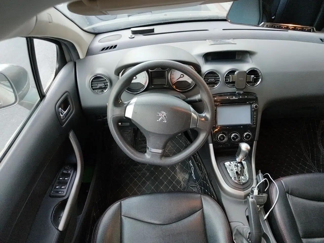 Peugeot 408 2013 2.0L Automatic Comfort Edition — миниатюра 10