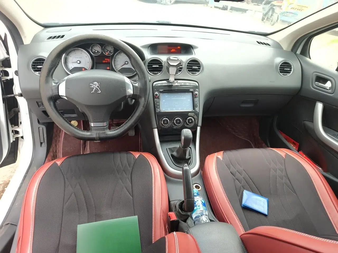 Peugeot 408 2013 1.6L Manual Comfort Edition — миниатюра 9