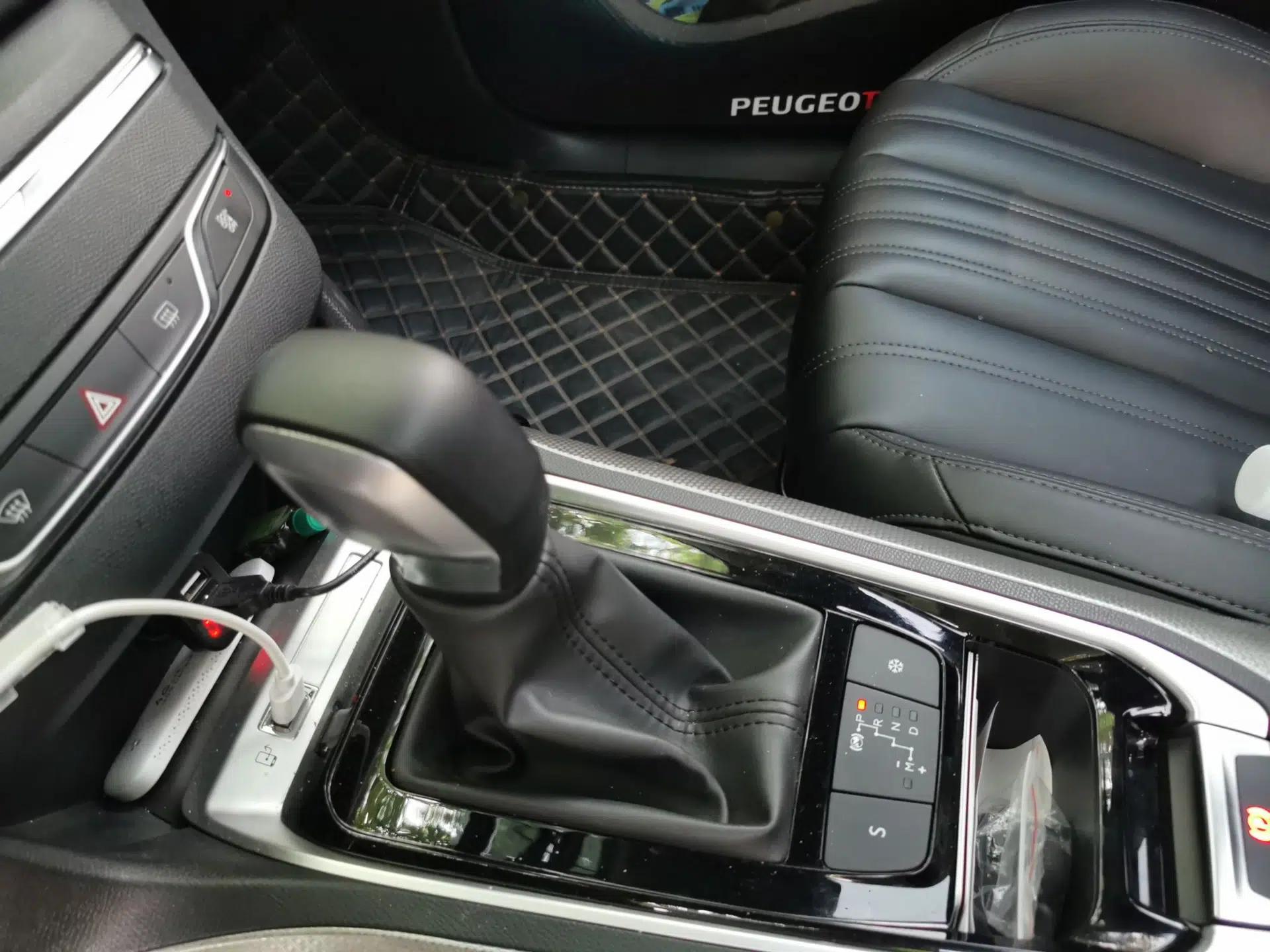 Peugeot 408 2020 360THP 10th Anniversary Premium Edition — миниатюра 14