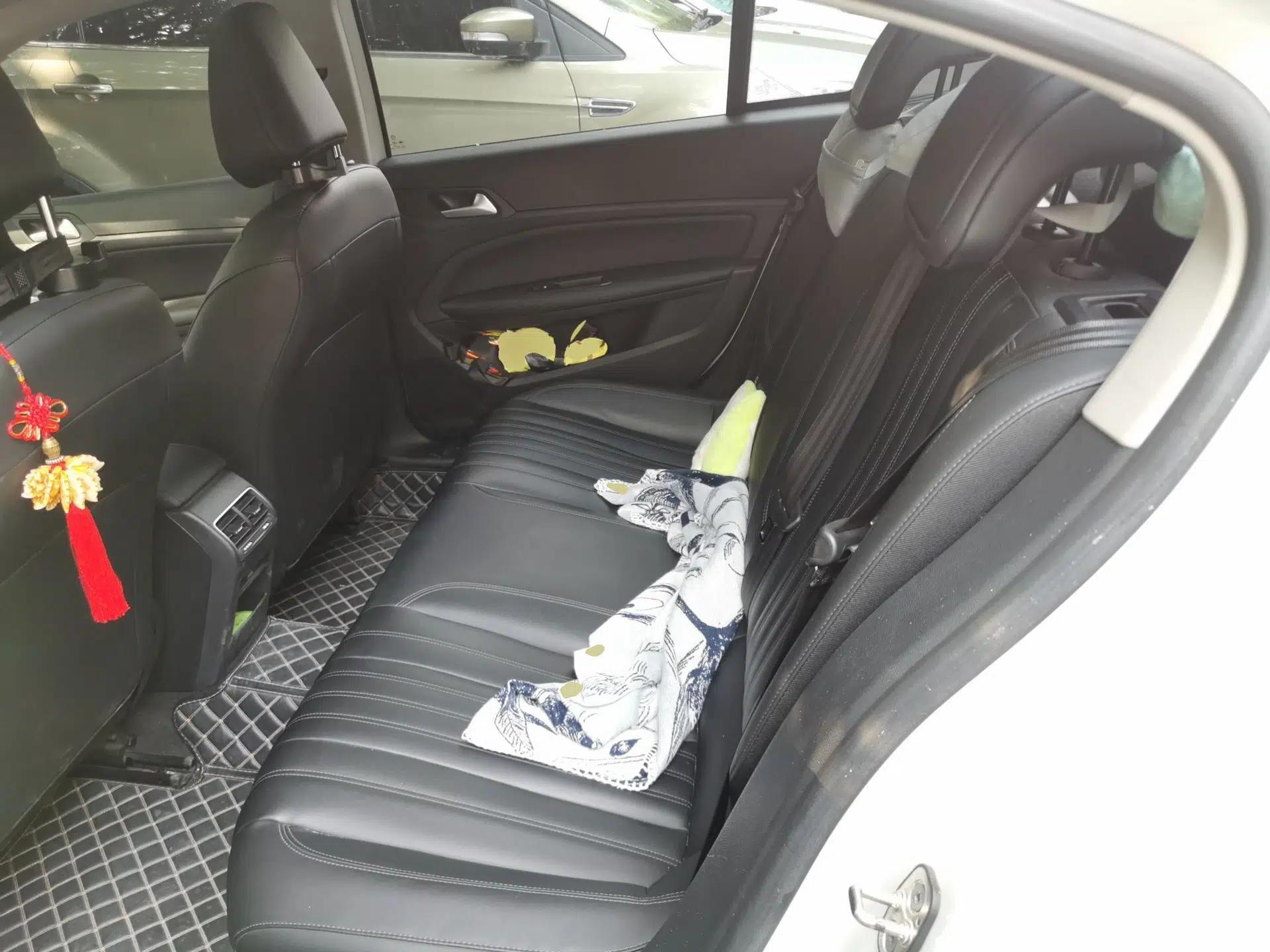 Peugeot 408 2020 360THP 10th Anniversary Premium Edition — миниатюра 17