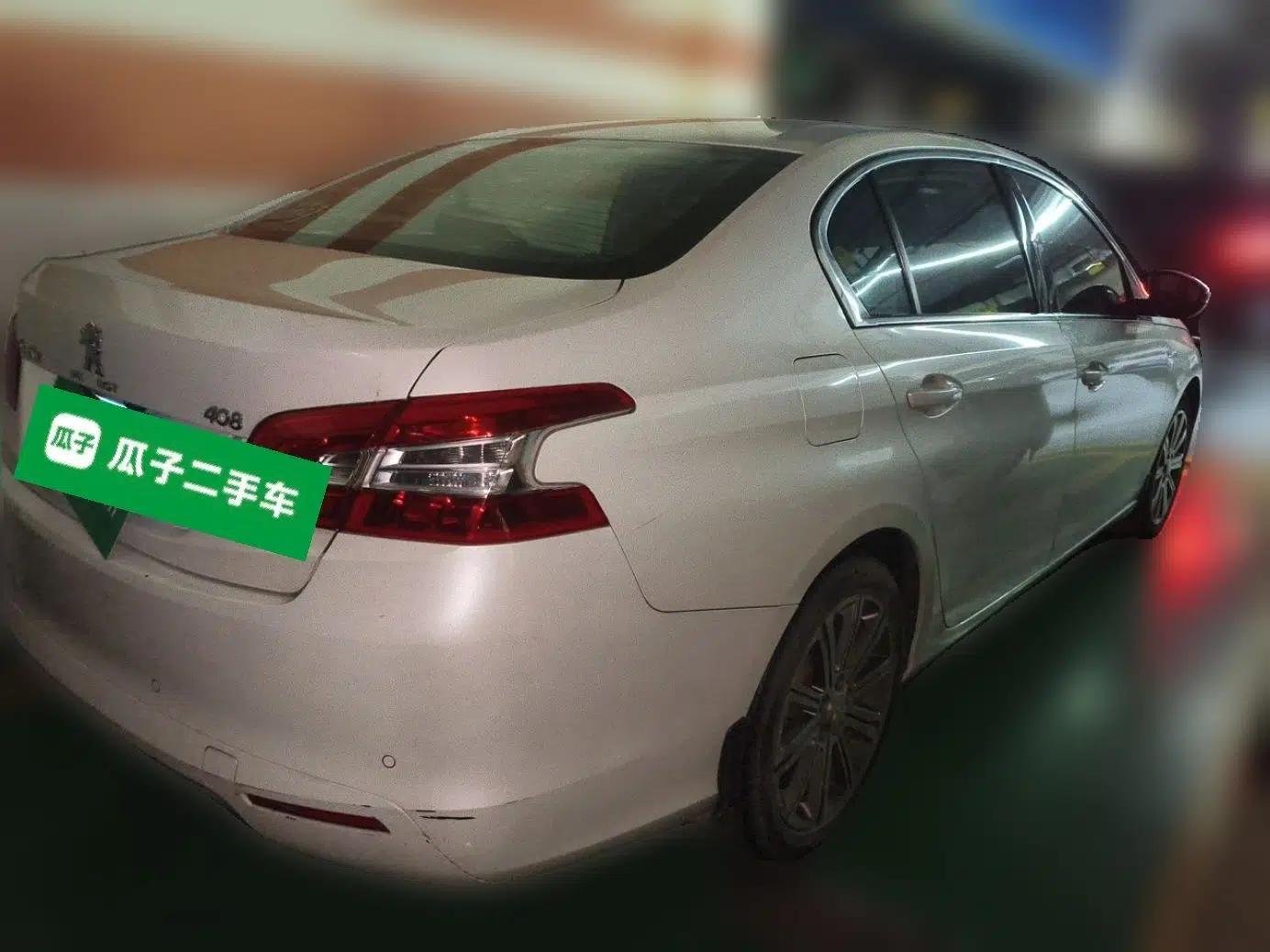 Peugeot 408 2015 1.2T Automatic Luxury Edition — миниатюра 6