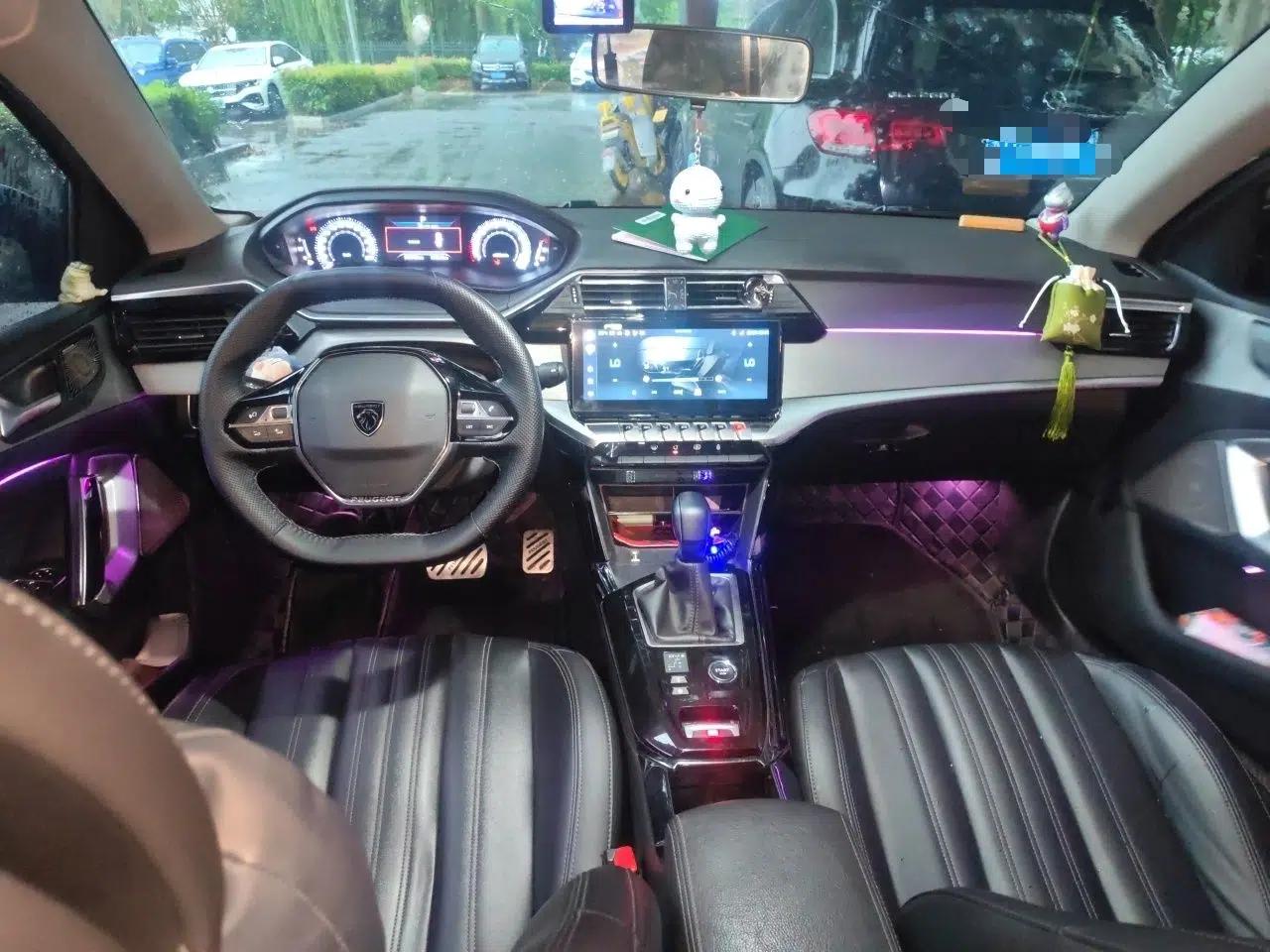 Peugeot 408 2022 1.6T Light-Chasing Edition — миниатюра 9