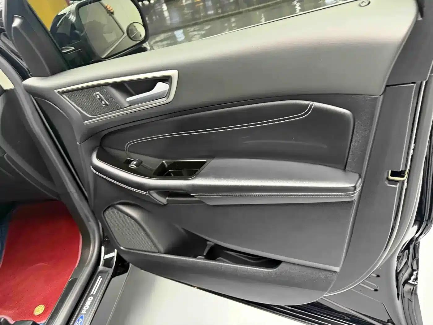 Edge 2021 PLUS EcoBoost 245 2WD Platinum Edition 5-seater — миниатюра 14