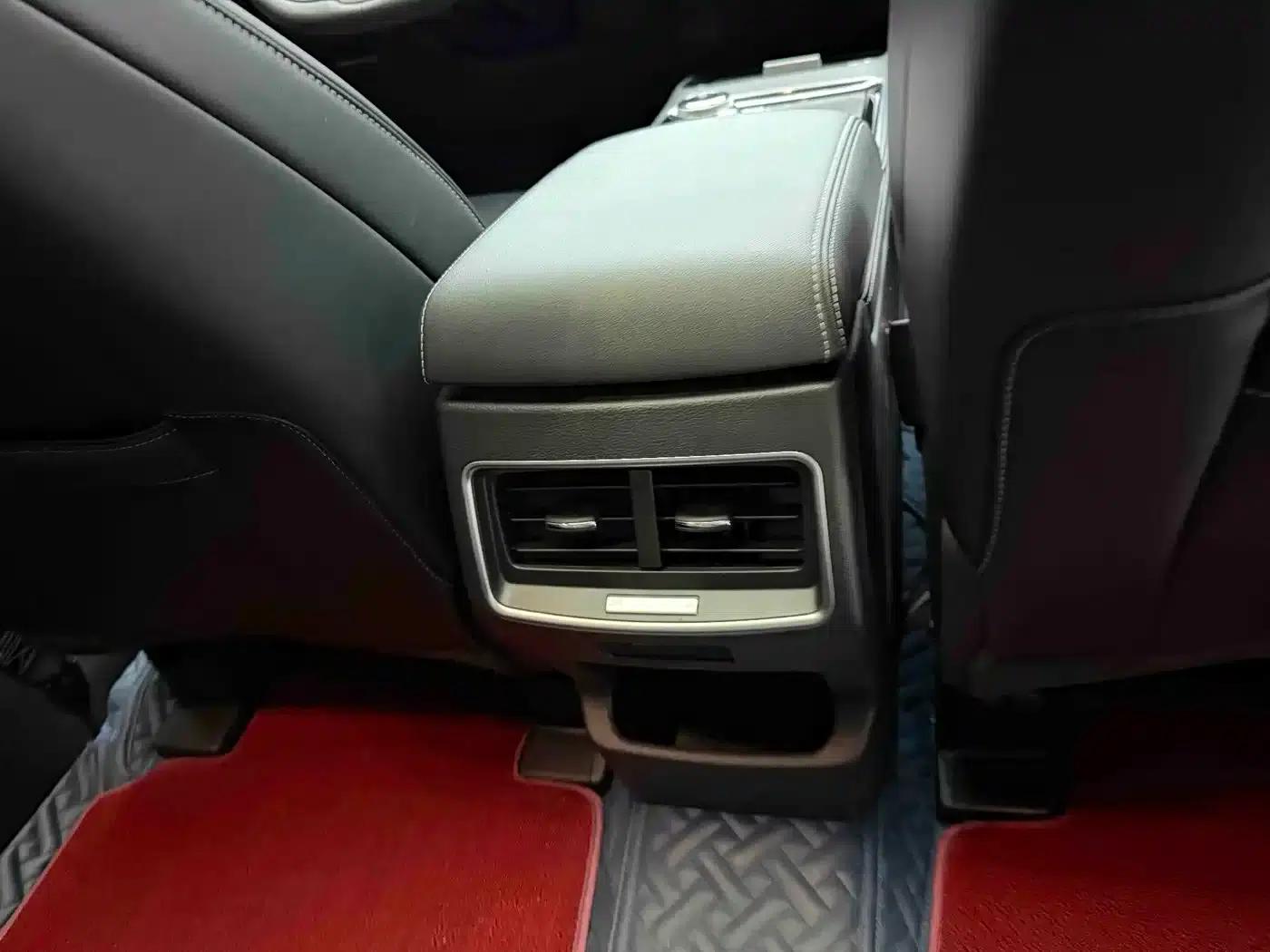 Edge 2021 PLUS EcoBoost 245 2WD Platinum Edition 5-seater — миниатюра 16