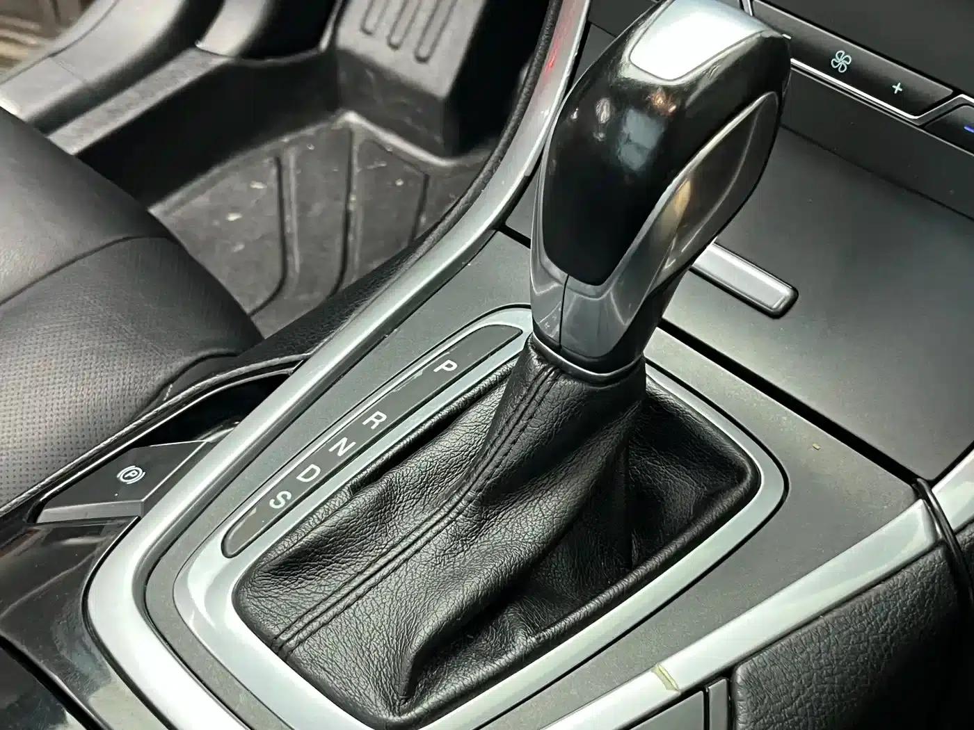 Edge 2015 2.7T GTDi AWD Premium 7-Seater — миниатюра 16