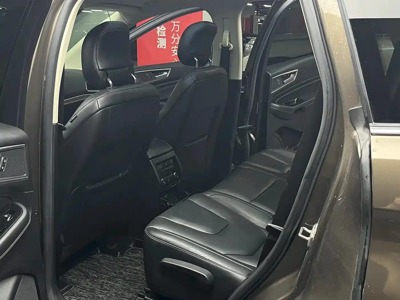Edge 2015 2.7T GTDi AWD Premium 7-Seater — миниатюра 21