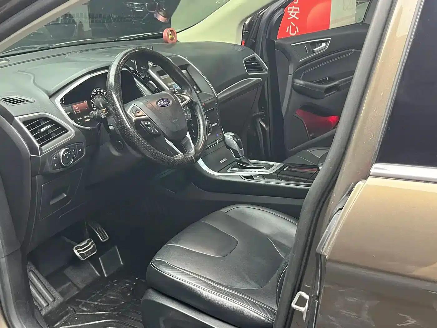 Edge 2015 2.7T GTDi AWD Premium 7-Seater — миниатюра 6
