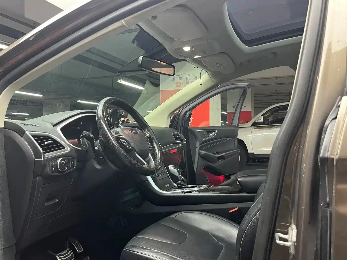 Edge 2015 2.7T GTDi AWD Premium 7-Seater — миниатюра 7