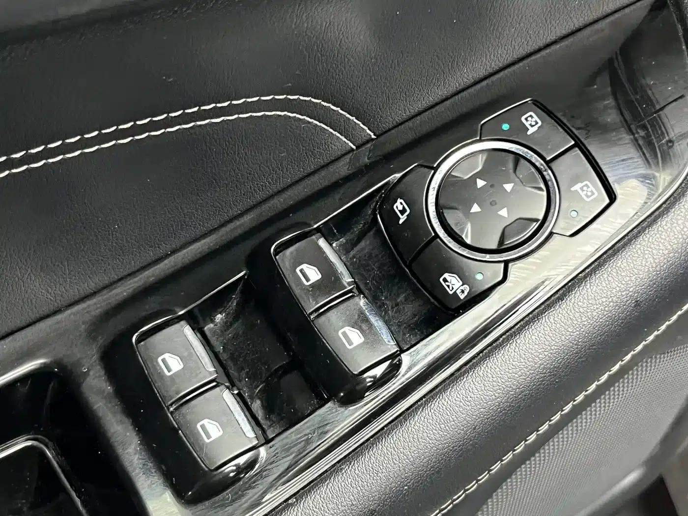 Edge 2015 2.7T GTDi AWD Premium 7-Seater — миниатюра 10