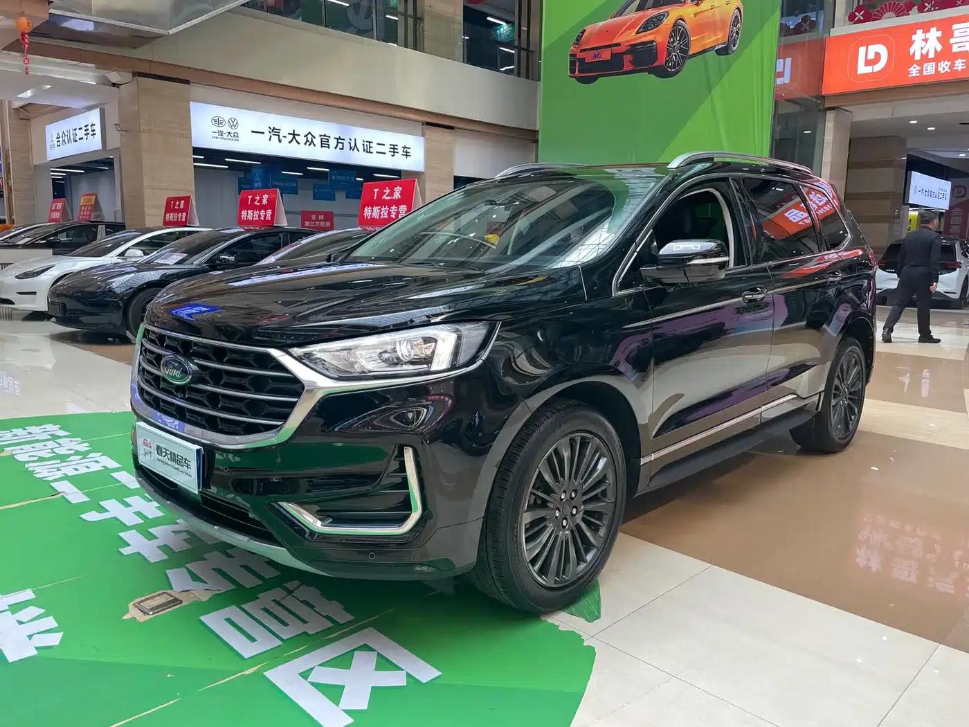 Edge 2021 Facelift PLUS EcoBoost 245 2WD Luxury 7-Seater — миниатюра 2
