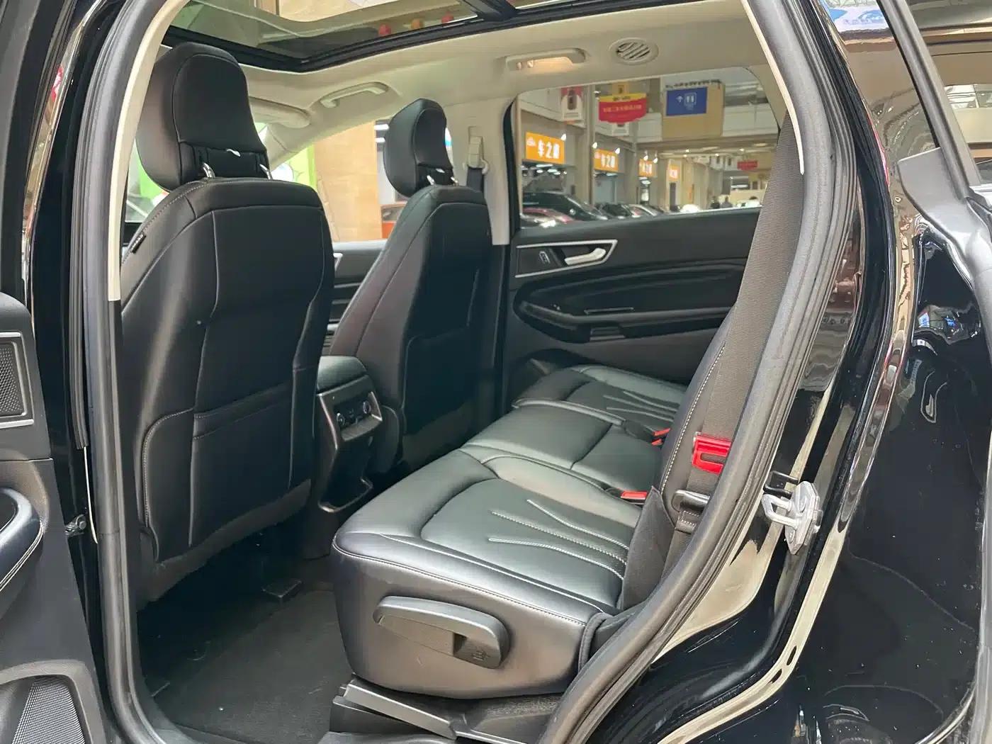 Edge 2021 Facelift PLUS EcoBoost 245 2WD Luxury 7-Seater — миниатюра 13